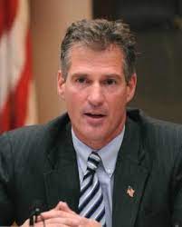 Senator scott brown said in several televised interviews yesterday that he had seen perhaps the most controversial and closely guarded photos in the world: Senator Scott Brown Veterans Advantage