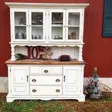She used florescent lighting plates for just $8 each instead of glass for a beautiful translucent door. Rustic White Farm Style China Cabinet With Barnwood Yes Barnwood Top Junk Love Boutique Farmhouse China Cabinet Rustic China Cabinet Furniture Makeover