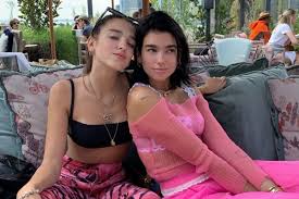 Dua lipa (/ ˈ d uː ə ˈ l iː p ə /; 9 Potret Rina Lipa Adik Kesayangan Dua Lipa Yang Gak Kalah Hits