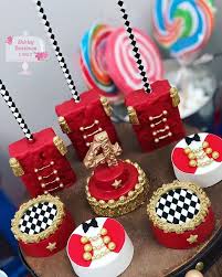 Birthday Rice Krispie Treats Shirley Bensimon Cakes On Instagram Circus Ring Leader Treats Chocolate Covered Oreos Choc Chocolate Covered Oreos National Oreo Day Christmas Chocolate