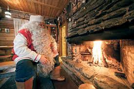 A rovaniemi, sperduto paesino della finlandia, esiste il santa claus village, una sorta di parco a tema dedicato al natale, che è ormai turisticamente riconosciuto come la vera casa di babbo natale.in effetti, parchi di questo tipo sorgono ormai. Finlandia Benvenuti Nel Regno Di Babbo Natale In Viaggio Ansa It