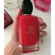 Sì passione is a true invitation for all women to unleash their inner passion and give in to adventure and sensuality. Armani Si Passione Tester Off 75 Buy