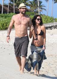 The photo in question features fox's sons noah shannon green and bodhi ransom green. Pregnant Megan Fox And Brian Austin Green Pack On The Pda In Hawaii