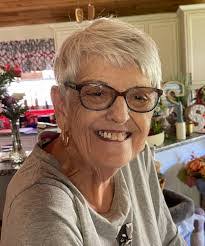 Laurie Stalnaker's Instagram, Twitter & Facebook