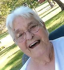 Nellie Root's Instagram, Twitter & Facebook