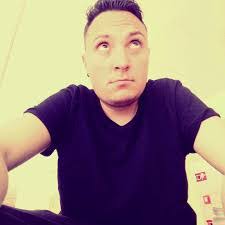 Raul Mazon's Instagram, Twitter & Facebook