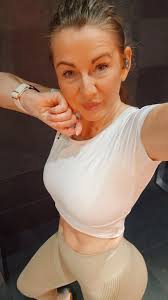 Bonjour jolie photo passe un bon week-end Linda 😘🤍