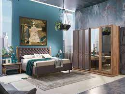 Yatak odası insanların dinlenip ertesi güne zinde başlamaları için ayrılan istirahat yeridir. Yatak Odalarinda Ayna Kullanimi