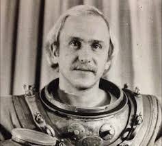 Aliki Jones's Instagram, Twitter & Facebook