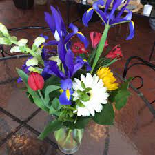 Choles did attempt to deliver them late morning, but found no one home and so left a voice mail indicating we should call them. Choles Floral Company Home Facebook