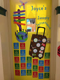 Decorate with iconic landmarks, such as our lighted eiffel tower standee, liberty standee, and lighted pagoda standee. Travel Theme Classroom Door Novocom Top