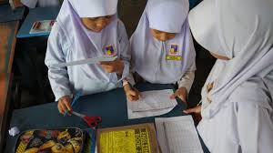 Intermediate level for law students. Ketua Unit In English