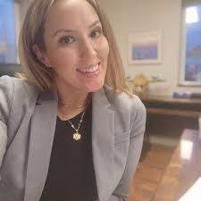 Lana Wright's Instagram, Twitter & Facebook