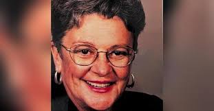 Evelyn Dunham's Instagram, Twitter & Facebook