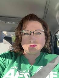 Nichole Baker's Instagram, Twitter & Facebook