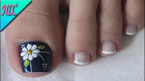 Easy toenail art design | grey fishnet pedicure ♥ diseño de uñas de pies. Diseno De Unas Para Pies Flor Como Hacer Flores Flowers Nail Art Nlc Youtube
