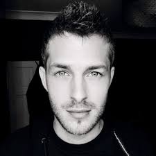 Red Karavan (@Redkaravan)