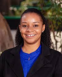 Elizabeth Saavedra's Instagram, Twitter & Facebook