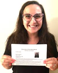 Elizabeth Brazell's Instagram, Twitter & Facebook