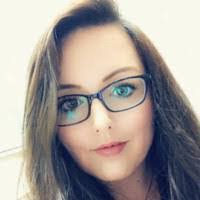 Sara Cronin's Instagram, Twitter & Facebook