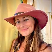 Julia Denney's Instagram, Twitter & Facebook