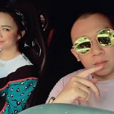 Umur 32 tahun) merupakan seorang aktres asal dari (malaysia) berkebangsaan indonesia. Biodata Nedim Nazri Suami Nora Danish Azhan Co