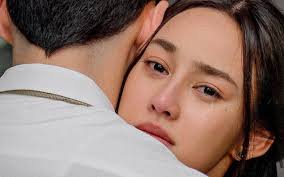 Nuôi con riêng của chồng còn hơn con đẻ, vậy mà tôi vẫn bị anh nghi ngờ đến  nỗi tự thắt ống dẫn tinh