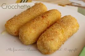 Oggi vi suggeriamo come preparare la panatura delle cotolette senza le uova secondo la ricetta di cotto e mangiato. Crocchette Senza Uova Croccanti E Filanti