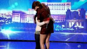 Cei patru mentori, ștefan, loredana, delia și florin au creat momente de excepție alături de finaliștii lor: Romanii Au Talent Ioana Andrada Precup A Cucerit Inimile JuraÅ£ilor Dcnews