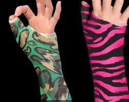 Great Ideas For Samma S Up Coming Casts Better Than The Old Way Of Decorating Your Fiberglass Cast Cover It With Cool Cast Tattoos Arm Cast It Cast Leg Cast