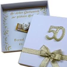 Geld Geschenk Box Personalisiert Zur Goldenen Hochzeit Geschenke Zur Goldenen Hochzeit Goldene Hochzeit Und Geschenke