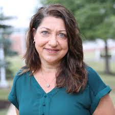 Kimberly Kuhlman's Instagram, Twitter & Facebook