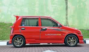 Hari ini team kami siap kan kereta kelisa. Perodua Kancil Avanzato R Kaki Kereta