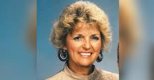 Shari Asher's Instagram, Twitter & Facebook