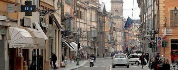 The train ride from bologna to parma is about one hour and there is a shuttle service from the bologna airport to the bologna train station. Italien Glanz Und Elend Von Parma Gesellschaft Tagesspiegel