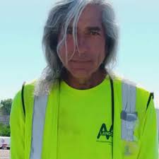 Richard Carias's Instagram, Twitter & Facebook