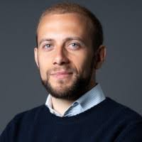 5400+ profili “Urso