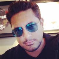 Alexander Mengel's Instagram, Twitter & Facebook