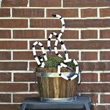 Beetlejuice responded by sticking out his tongue at lydia, all though he still moved towards the stairs. Beetlejuice Snake Porch Decor Diy Halloween Scary Snake Basket