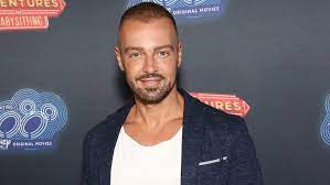 Steve mcgarrett returns home to oahu, in order to find his father's killer. Tv News Roundup Joey Lawrence To Guest Star On Hawaii Five 0 Season 8 Variety