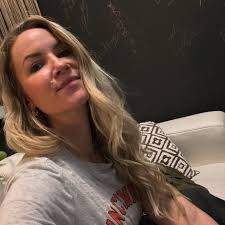 Kelly Collette (@kellycollette) · Instagram photos and Reels