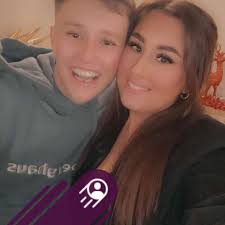 OMG Have you heard?... 🤔 Humblebeez is back baby!! 👀 Some naughty news  for all you Blackpool Eaters... Humblebeez Blackpool will be back open THIS  SATURDAY for click & collect