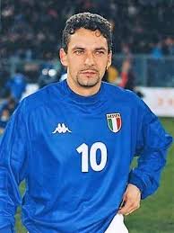Roberto Baggio Second Striker Playmaker Centre Forward Roberto Baggio Brazil Football Team Italy Soccer