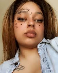 Sylvia Murphy's Instagram, Twitter & Facebook