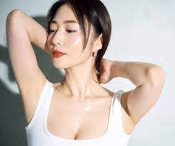 美的 on X: #MEGUMI さんが『#美的』8月号で“艶メリハリボディ”を披露！  「ボディ」特集ということで、完璧なコンディションで撮影現場に登場してくれたMEGUMIさん。インタビューでは話題の美容本には載せきれなかった「身体づくり」のHOW  TOを教えてくれました！ https ...