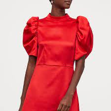 Nuestra selección de vestidos de mujer va desde el vestido corto negro perfecto al largo estampado. Amor Por Este Vestido Corto De Fiesta De Manga Puffy De H M