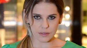 Foto: Bárbara Paz tem cicatrizes no rosto por causa de um acidente de carro  que sofreu quando tinha 17 anos