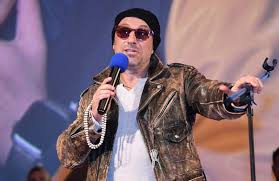 От этого зрителей будет ждать вдвойне более интересное шоу. Premiya Muz Tv 20 21 Nachalo Sveta Kto Stal Vedushim Novosti Muzykanty Kogda I Gde Dmitrij Nagiev