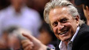 Последние твиты от douglas krebs, dc (@krebsdc). Michael Douglas Blickt Zuruck Der Krebs Hat Mich Befreit