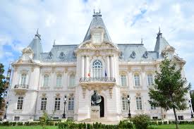 Vastul spațiu al muzeului metropolitan de artă din new york este de bine organizat. Craiova Wikipedia